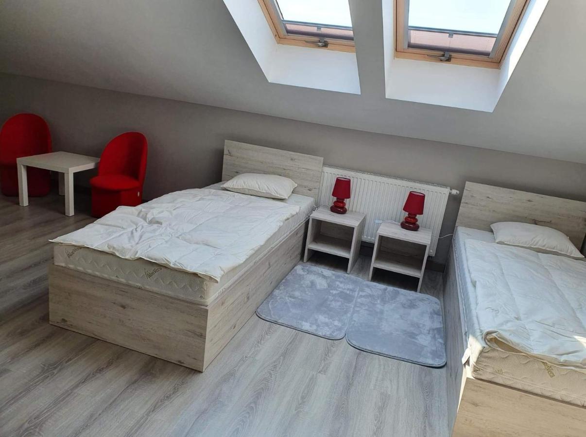 Stajnia Kruki Villa Wola Kaluska Bagian luar foto