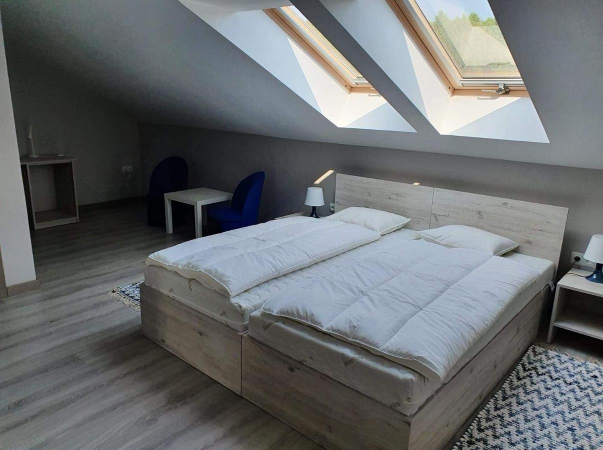 Stajnia Kruki Villa Wola Kaluska Bagian luar foto